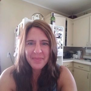 Meet your Posher, Carrie